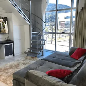Casa de Férias Saint Sebastian Flat 213 - Com Hidro! Ate 4 Pessoas, Duplex, No Centro